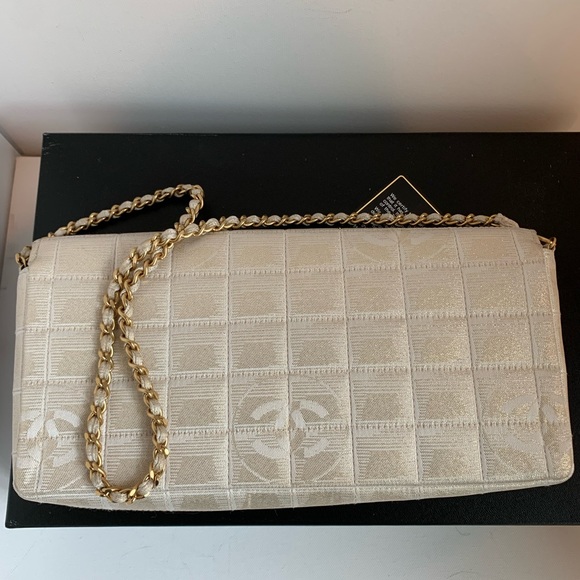 CHANEL 💛 Metallic Gold White Rectangular Convertible Clutch East West Flap Bag - Picture 16 of 17